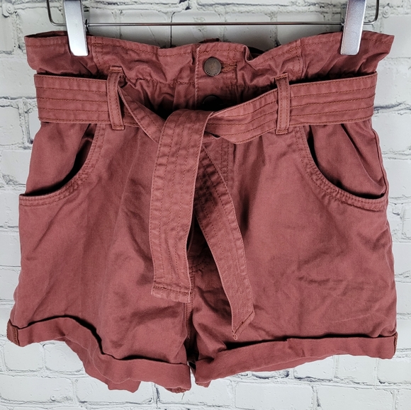 ABERCROMBIE & FITCH | paperbag belted jean shorts - Picture 1 of 6